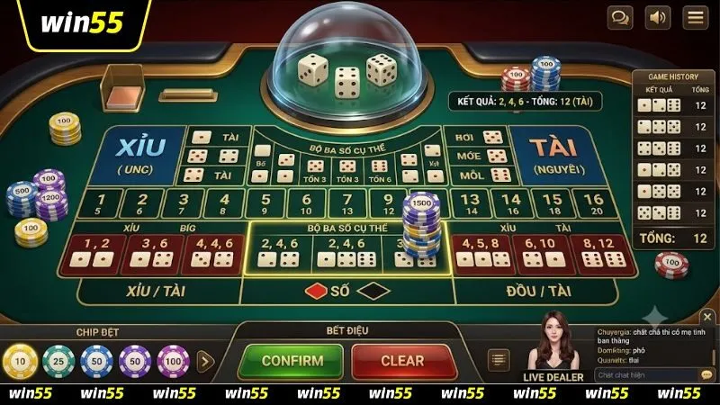 Giao diện bàn cược trực tuyến hiển thị cách cược ba mặt khác nhau trong sicbo casino với ba viên xúc xắc.